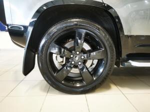 Land Rover Defender 110 D240 X-Dynamic SE - Image 8