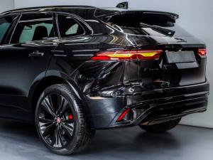 Jaguar F-Pace D200 AWD R-Dynamic SE - Image 17