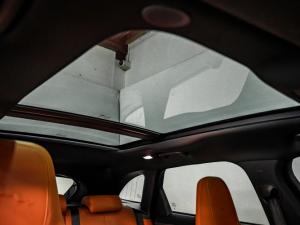 Jaguar F-Pace D200 AWD R-Dynamic SE - Image 20