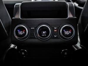 Land Rover Discovery HSE Td6 - Image 15