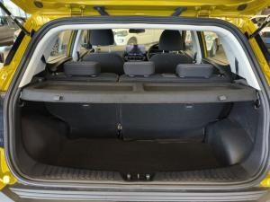 Mahindra XUV 3XO 1.2T AX5 manual - Image 10