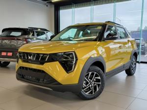 Mahindra XUV 3XO 1.2T AX5 manual - Image 1