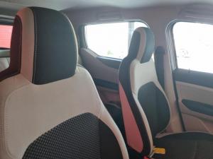 Renault Triber 1.0 Prestige auto - Image 9