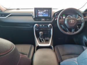 Toyota RAV4 2.0 GX auto - Image 12