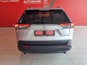 Toyota RAV4 2.0 GX auto - Image 8