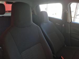 Toyota Vitz 1.0 XR manual - Image 10