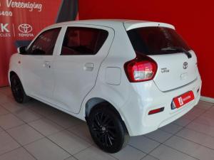 Toyota Vitz 1.0 XR manual - Image 5