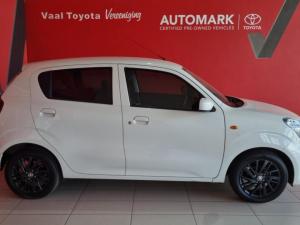 Toyota Vitz 1.0 XR manual - Image 8
