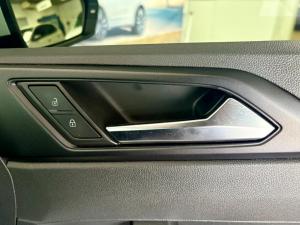 Volkswagen Polo hatch 1.0TSI - Image 14