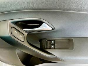 Volkswagen Polo Vivo hatch 1.4 Trendline - Image 11