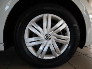 Volkswagen Polo hatch 1.0TSI Trendline - Image 24