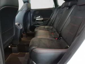 Mercedes-Benz GLA GLA200d - Image 15