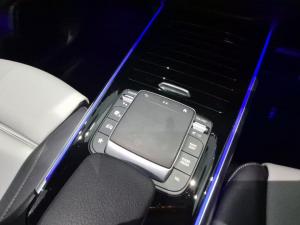 Mercedes-Benz GLB GLB220d 4Matic AMG Line - Image 9