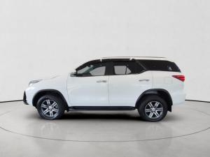 Toyota Fortuner 2.4GD-6 auto - Image 3