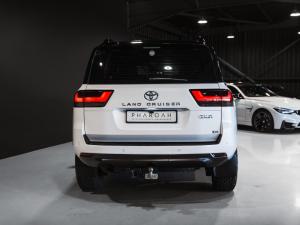Toyota Land Cruiser 300 3.3D GX-R - Image 5