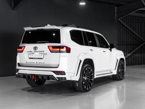 Toyota Land Cruiser 300 3.3D ZX - Image 18