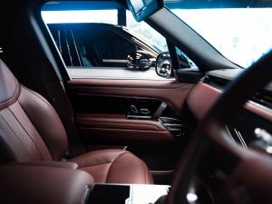 Land Rover Range Rover D350 HSE - Image 18