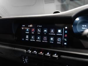 Porsche 911 Carrera 4 GTS coupe - Image 11