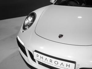 Porsche 911 Carrera GTS coupe - Image 12