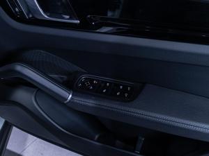 Porsche Cayenne Cayenne - Image 15