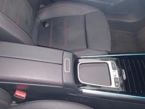 Mercedes-Benz GLA GLA200 Progressive - Image 12