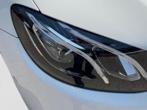 Mercedes-Benz E-Class E200 - Image 19