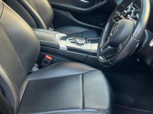 Mercedes-Benz C-Class C180 - Image 10