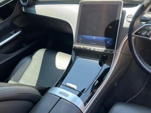 Mercedes-Benz C-Class C200 Avantgarde - Image 13