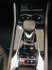 MG HS 2.0T Luxury - Image 11