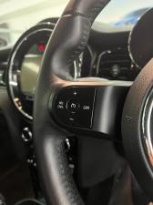 MINI Hatch Cooper SE Hatch 3-door - Image 19