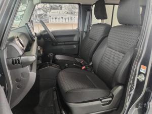 Suzuki Jimny 1.5 GLX AllGrip 5-door auto - Image 13