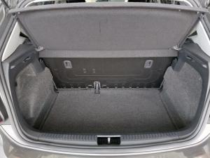 Volkswagen Polo Vivo hatch 1.4 Comfortline - Image 12