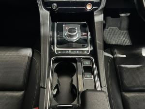 Jaguar F-Pace 25d AWD R-Sport - Image 13