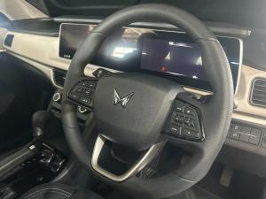 Mahindra XUV700 2.0T AX5 - Image 13