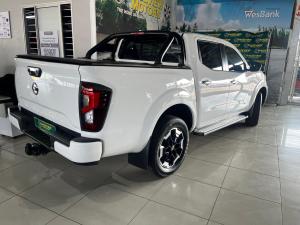 Nissan Navara 2.5DDTi double cab LE Plus - Image 4