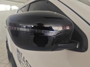 Nissan Navara 2.5DDTi double cab Stealth 4x4 - Image 16