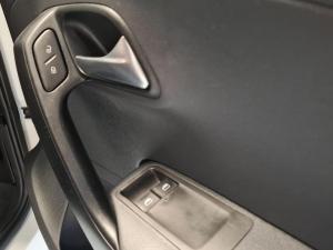 Volkswagen Polo Vivo hatch 1.4 Trendline - Image 10