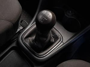 Volkswagen Polo Vivo hatch 1.4 Trendline - Image 13