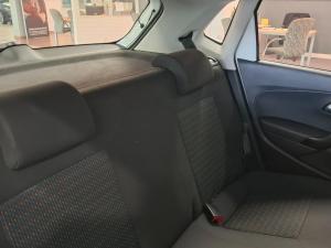 Volkswagen Polo Vivo hatch 1.4 Trendline - Image 8