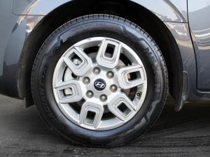 Hyundai Staria 2.2D Executive 9-seater - Image 17