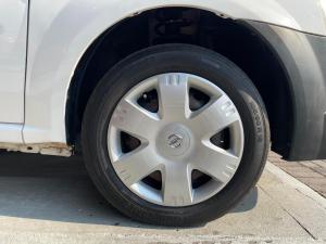 Nissan NP200 1.6i safety pack (aircon) - Image 8