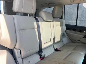 Mitsubishi Pajero 5-door 3.2DI-D GLS - Image 16