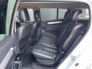 Isuzu mu-X 3.0 - Image 11