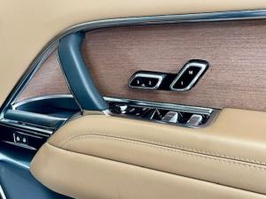 Land Rover Range Rover P530 Autobiography L - Image 12