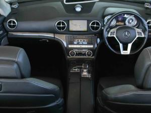 Mercedes-Benz SL SL500 - Image 10