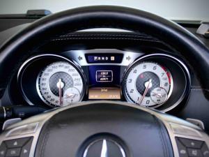 Mercedes-Benz SL SL500 - Image 11