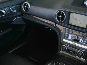 Mercedes-Benz SL SL500 - Image 13
