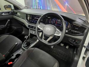 Volkswagen Polo hatch 1.0TSI Life manual - Image 5