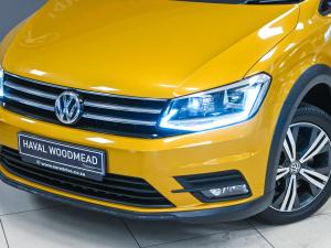 Volkswagen Caddy Alltrack 2.0TDI auto - Image 10