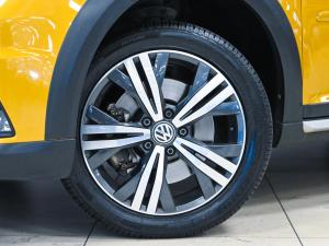 Volkswagen Caddy Alltrack 2.0TDI auto - Image 2